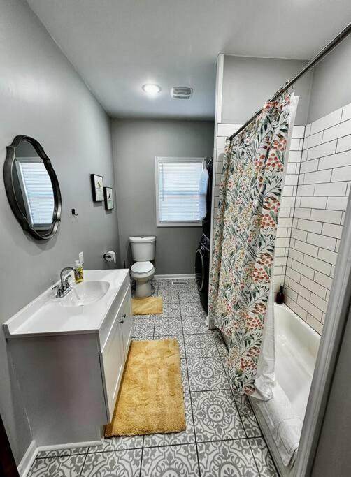 Mrs. Hughes Cottage - 2 Bedroom House W/ Parking Hamilton Exteriér fotografie